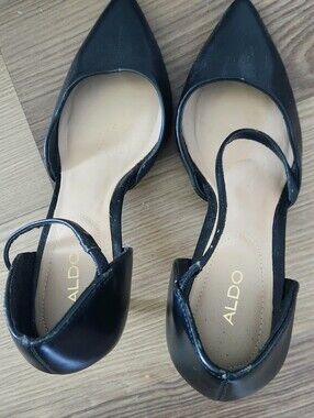 ALDO Black Pointed D'Orsay Ankle-Strap Heels Women Sz 7.5